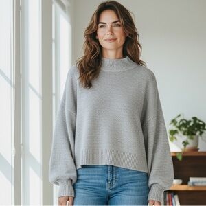 Divided Balloon Sleeves Cropped Sweater